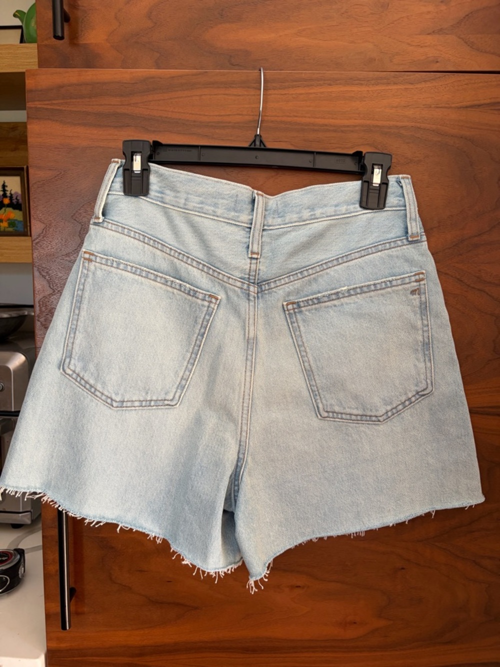 Madewell the Mom Jean Short - Picture 9 of 14